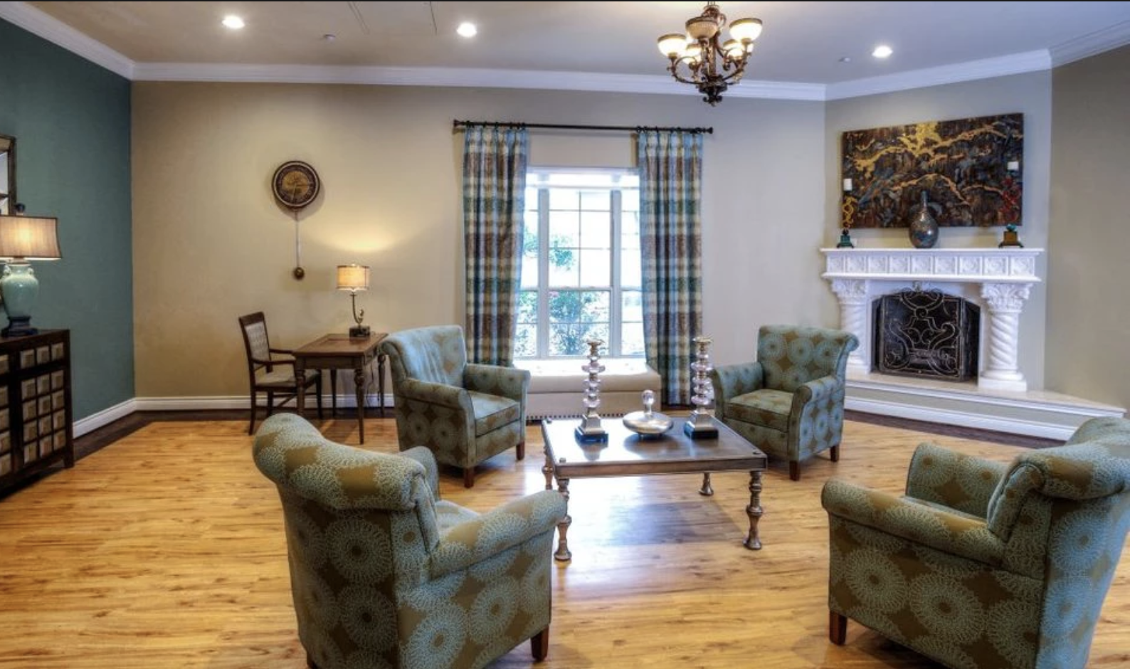 Las Colinas of Westover Hills workplace 5